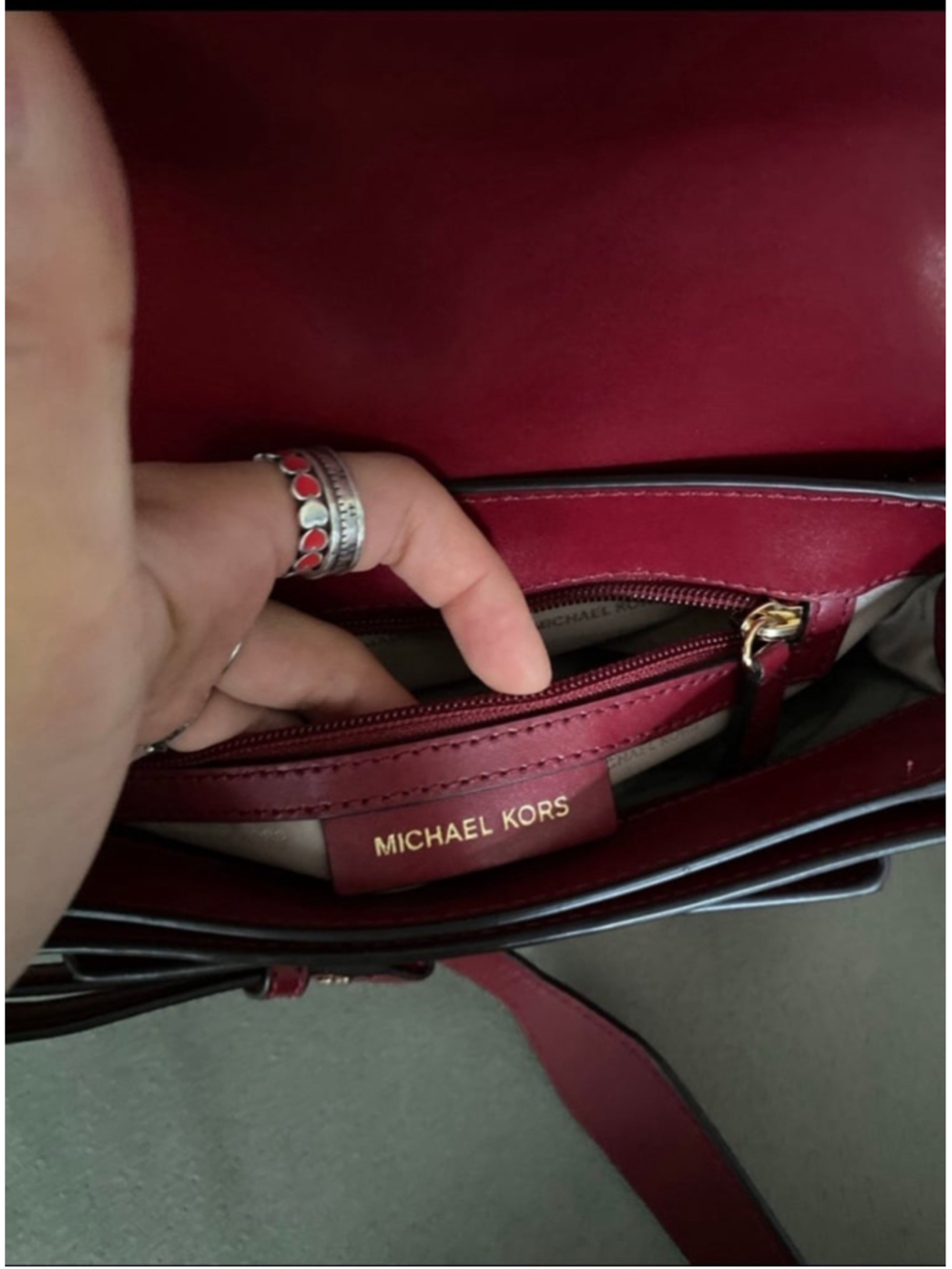 NWOT Michael Kors Sloan Editor Shoulder Bag – Red Leather with Gold Star Studs - Picture 8 of 9